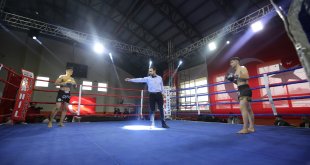 Muş'ta şehitler anısına 'Uluslararası Muaythai Müsabakaları' şampiyonası düzenlendi