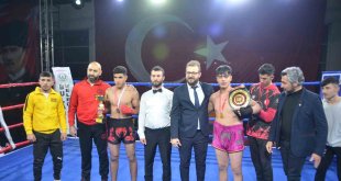 Muş'ta şehitler anısına Uluslararası Muay Thai Müsabakaları düzenlendi