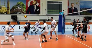 Voleybol: AXA Sigorta Efeler Ligi