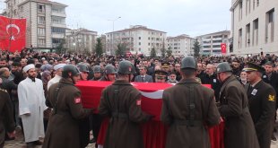 Şehit Piyade Sözleşmeli Er Kemal Aslan Elazığ'da son yolculuğuna uğurlandı
