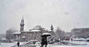 Erzurum'da okullara 1 günlük kar tatili