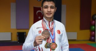 Zayıflamak için başladığı kick boksta dünya kupası üçüncülüğüne uzandı