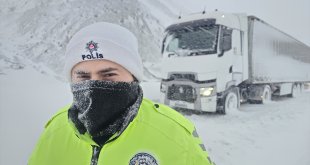 Kara kışla mücadele çetin başladı