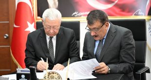 Malatya'da depremzedelere 310 prefabrik konut yapılacak