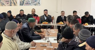 Elazığ'da misafir edilen Ahıska Türkleri, şehit askerler için mevlit okuttu