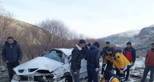 Ağrı'da kaza: 3 yaralı