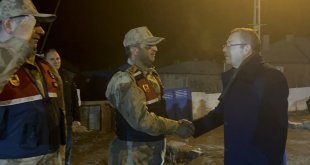 Ağr'da güvenlik güçleri, dondurucu soğuklara rağmen görevlerinin başında