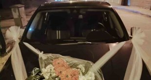 Ağrı'da gelin arabasından kaçak göçmen çıktı