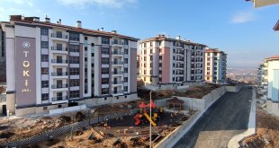 Doğanşehir'de deprem konutlarından 350'si ay sonuna yetiştirilecek