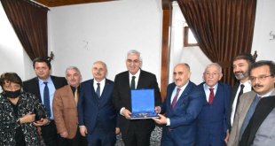 AK Parti Erzurum Milletvekili Öz, Kent Konseyi'ni ziyaret etti