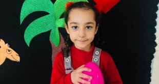 Doğanşehir'de minik öğrenci kumbarasındaki parayı Filistinli çocuklara bağışladı