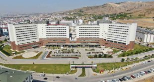 Fethi Sekin Şehir Hastanesi, şehir nüfusunun 3 katı hasta kabul etti