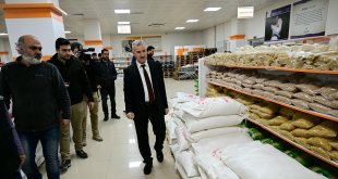 Yeşilyurt'ta ihtiyaç sahibi ailelere un yardımı