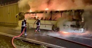 Malatya'da seyir halindeki servis otobüsünde yangın çıktı