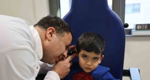 Prof. Dr. Sakallıoğlu: ''Orta kulak iltihabı tedavi edilmezse nadir de olsa yüz felci ve menenjite neden olabilir''