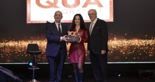 QUA Granite'e Ege İhracatçı Birliklerinden ödül