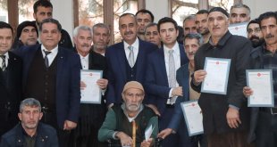 Bingöl'de 166 kişiye afet konutlarının tapusu verildi