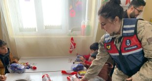 Jandarmadan ilkokul öğrencilerine 'Mahremiyet' eğitimi