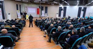 Erzincan'da 'Sağlıklı Arı, Yüksek Verim Paneli' düzenlendi