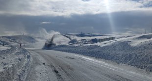 Tendürek Geçidi ulaşıma açıldı