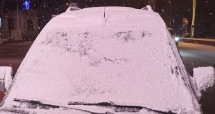 Erciş'te 140 yerleşim yerinin yolu ulaşıma kapandı