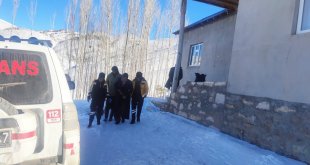 Başkale'de hasta kurtarma operasyonu