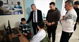 Yeşilyurt'taki robotik kodlama kursu yoğun ilgi görüyor