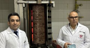 Ağrı'nın tescilli yaprak döneri ülkenin birçok bölgesine gönderiliyor