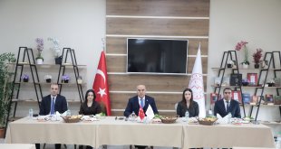 Ağrı Valisi Mustafa Koç, gazetecilerle bir araya geldi