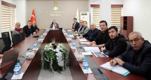 Turnaçayırı Barajı sulamasında 2024 yılı içerisinde 480 ha tarım arazisinin sulamaya hazır hale getirilmesi hedefleniyor