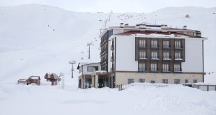 Hakkari'deki kayak merkezinde açılan 120 yataklı otel kış turizmini canlandıracak