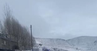 Muş'ta ekipler yolu kapanan köylerdeki hastalar için seferber oldu