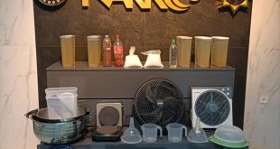 İran'dan uyuşturucu sevk ettikleri iddiasıyla Ağrı'da takibe alınan 3 zanlı İstanbul'da yakalandı