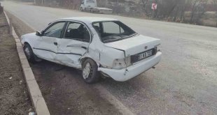 Malatya'da kamyon ile otomobil çarpıştı: 1 yaralı