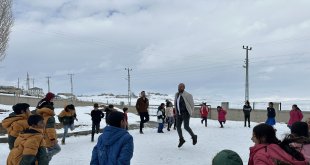 Ağrı'da öğrenciler "Dönem Sonu Faaliyet Haftası"nda hem eğlendi hem öğrendi