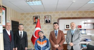 Şampiyona akülü araba