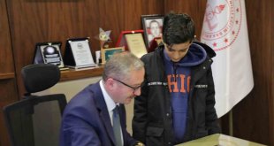 Ağrı'da Milli Eğitim Müdürü olmak isteyen öğrenciye sürpriz