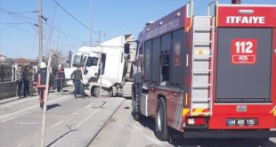 Malatya'da iki kamyonun çarpıştığı kazada 1 kişi yaralandı