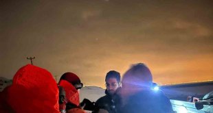 Ağrı'da tipi nedeniyle mahsur kalan 3 dağcı kurtarıldı