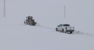 Erzurum, Ağrı, Iğdır ve Kars'ta 273 yerleşim yerine ulaşım sağlanamıyor