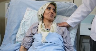 Hakkari'de bağırsağı dönen kadın, doktorların müdahalesiyle sağlığına kavuştu
