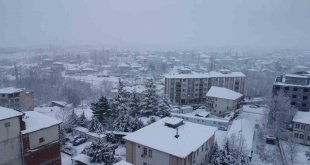 Doğanşehir'de karla mücadele çalışmaları devam ediyor