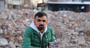 Enkaz altından çıktıktan sonra yaşadıklarını kaleme aldı