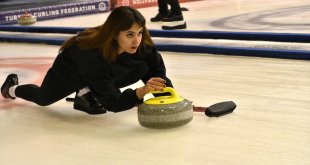 İşitme Engelli Milli Curling Takımı, olimpiyatta derece hedefiyle çalışıyor