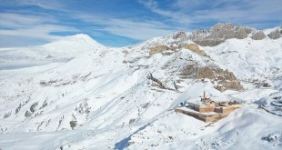 Sömestirde kültür yolculuğuna çıkanların Doğu'daki durağı İshak Paşa Sarayı