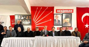 Yeniden aday gösterilmeyen başkan CHP'den istifa etti