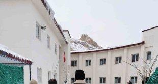 Ağrı'da 10 yıl hapis cezası bulunan firari yakalandı