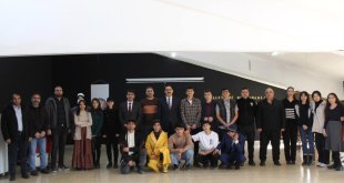 Hamur'da "Paydos" Tiyatro Gösterisi Büyük İlgi Gördü