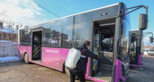 Van'daki toplu taşıma araçları dezenfekte edildi