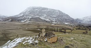 Yüksek dağlarla çevrili vadideki Bana Kilisesi turizme kazandırılmayı bekliyor